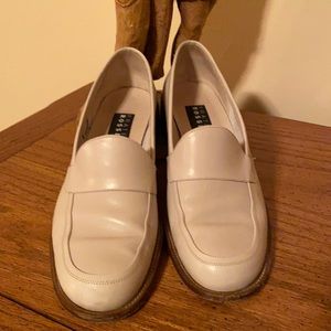 Italian leather loafer...barley worn...very comfy